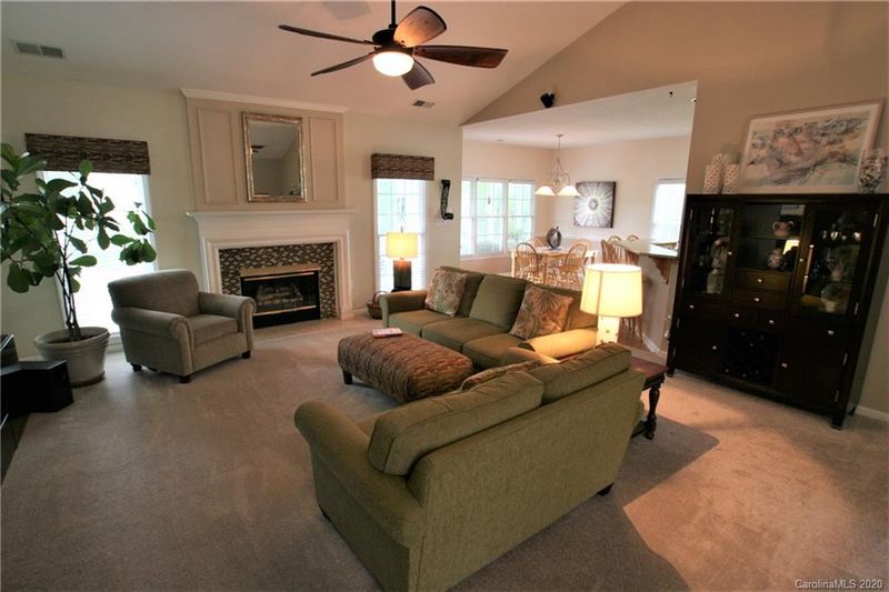 5601 Swanston Dr, Charlotte, NC 28269