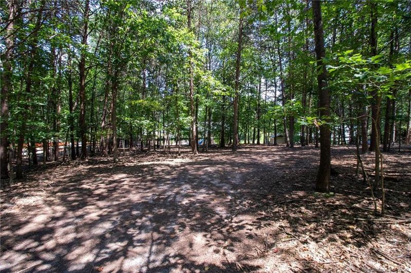 5 Mckendree Rd, Mooresville, NC 28117