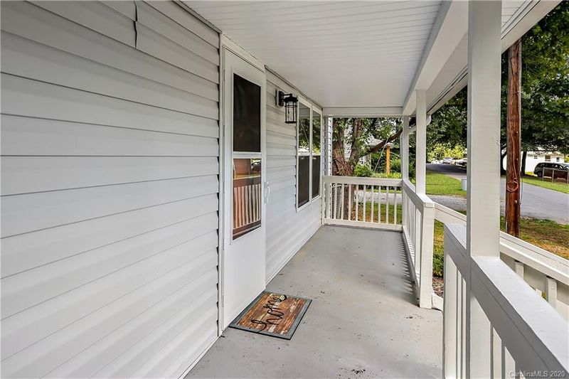 201 First St, Mount Holly, NC 28120