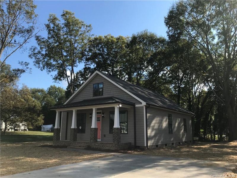 111 W Buckoak St, Stanley, NC 28164