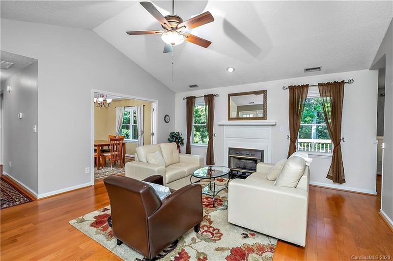 8714 Karibuni Dr, Waxhaw, NC 28173