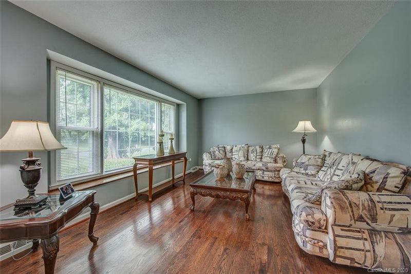 3008 Stoneybrook Ave, Gastonia, NC 28054