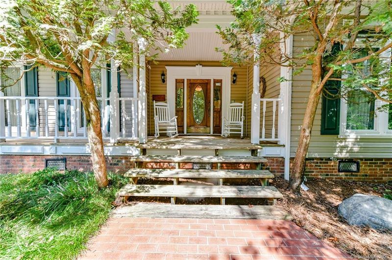 10600 Hanging Moss Trl, Mint Hill, NC 28227