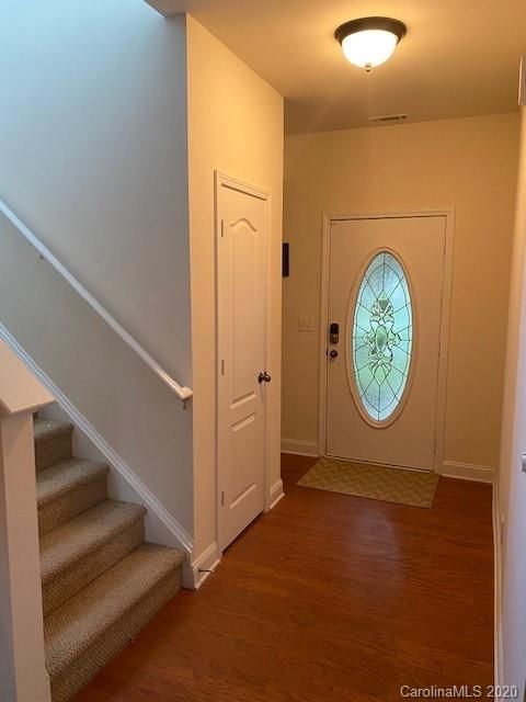 2111 Maple Tree Ct, Charlotte, NC 28214