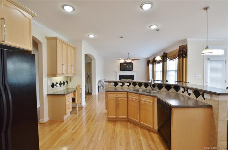 4265 French Fields Ln, Harrisburg, NC 28075