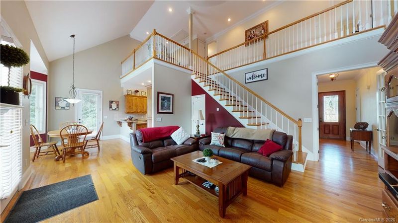 520 Sand Trap Dr, York, SC 29745