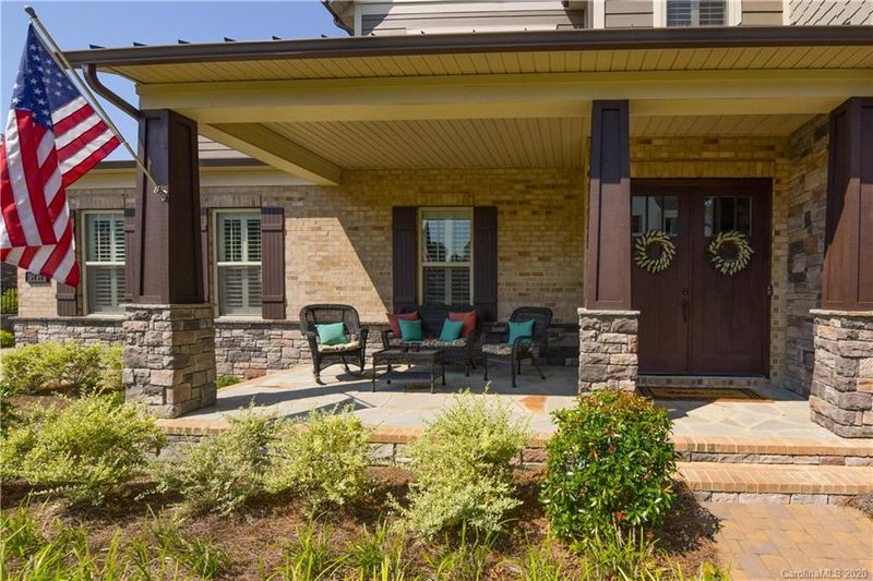 5738 Five Knolls Dr, Charlotte, NC 28226
