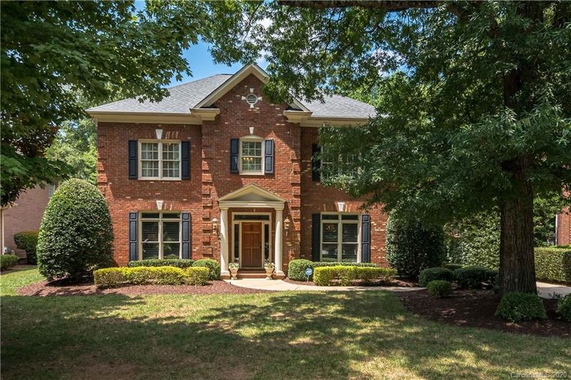15713 Strickland Ct, Charlotte, NC 28277