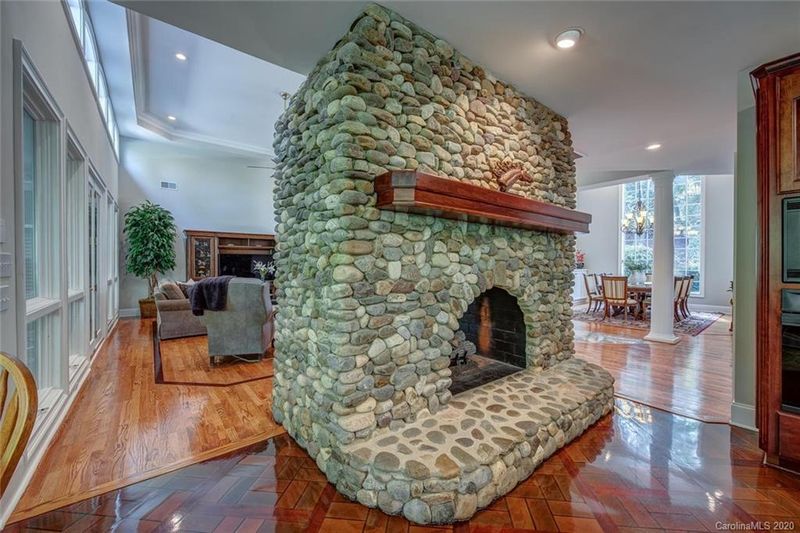 503 Maymont Dr, Cramerton, NC 28032