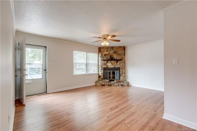 561 Cedar Villa Dr, Rock Hill, SC 29730