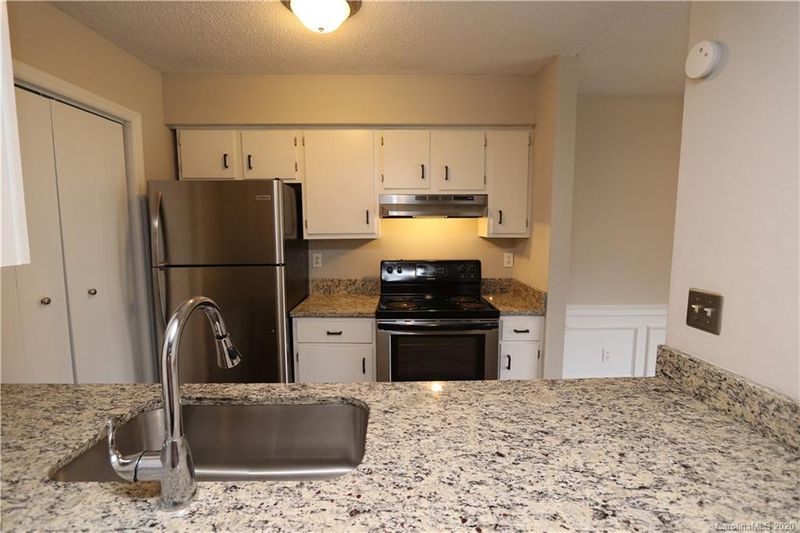 11115 Harrowfield Rd, Charlotte, NC 28226