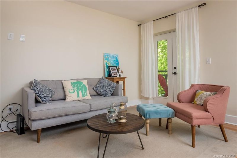 207 Dotger Ave #C18, Charlotte, NC 28207