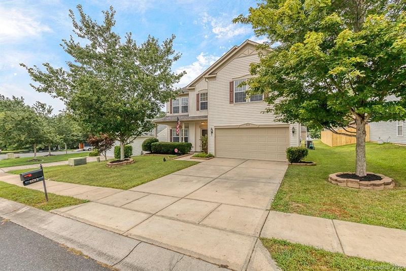 6013 Shamrock Green Dr, Clover, SC 29710