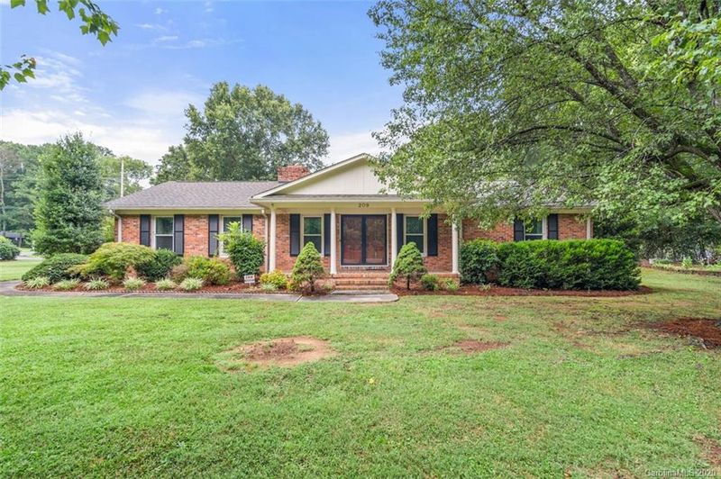 209 Brooklain Dr, Charlotte, NC 28214