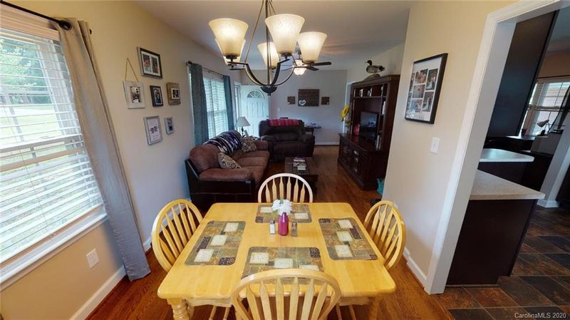 2402 Hillcrest Dr, Monroe, NC 28110