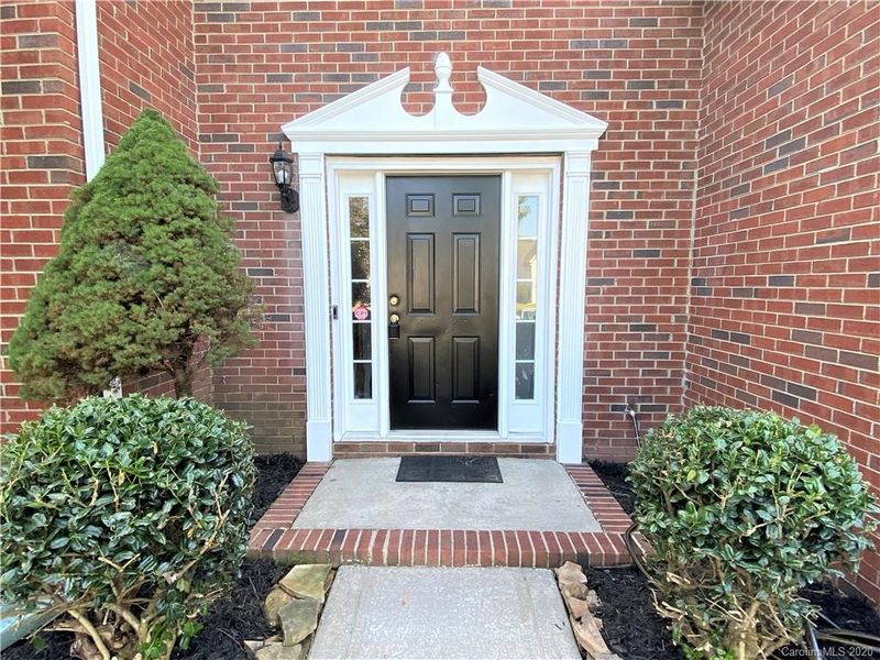 7948 Asheby Dr, Charlotte, NC 28213