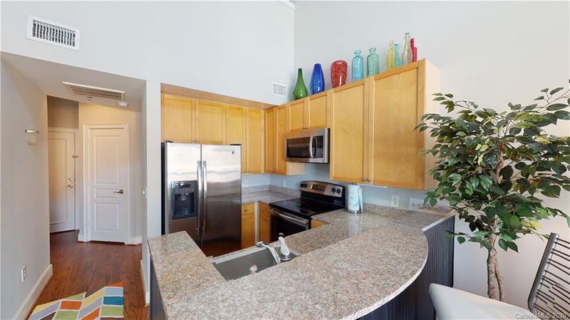 115 E Park Ave #410, Charlotte, NC 28203