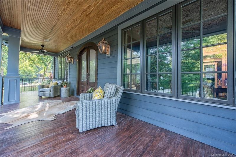 608 Ashworth Rd, Charlotte, NC 28211