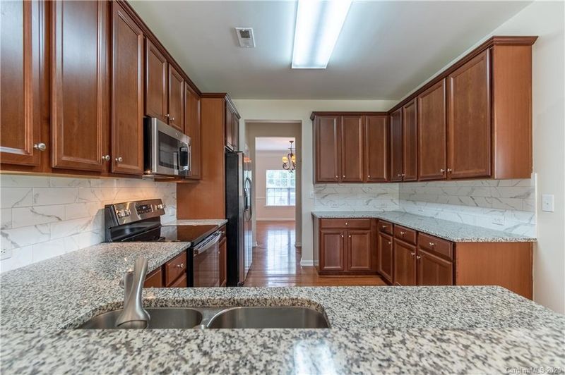 1633 Apple Tree Pl, Concord, NC 28027