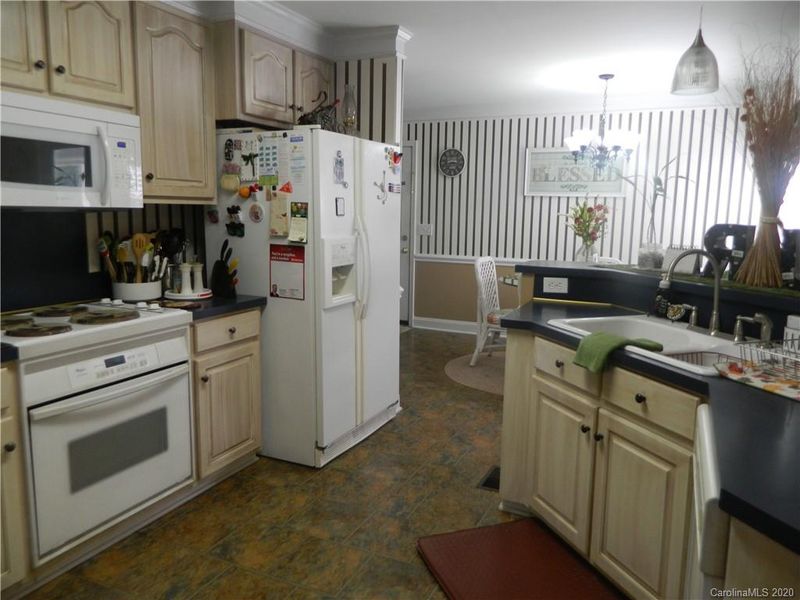 3679 Farm Lake Dr, Concord, NC 28027