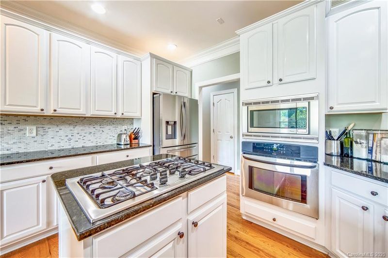 9236 Sanger Ct, Harrisburg, NC 28075