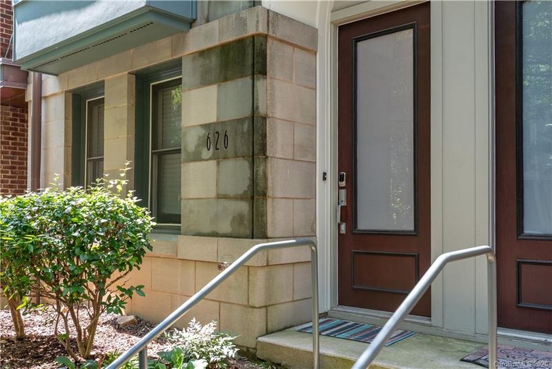 626 E 10th St, Charlotte, NC 28202