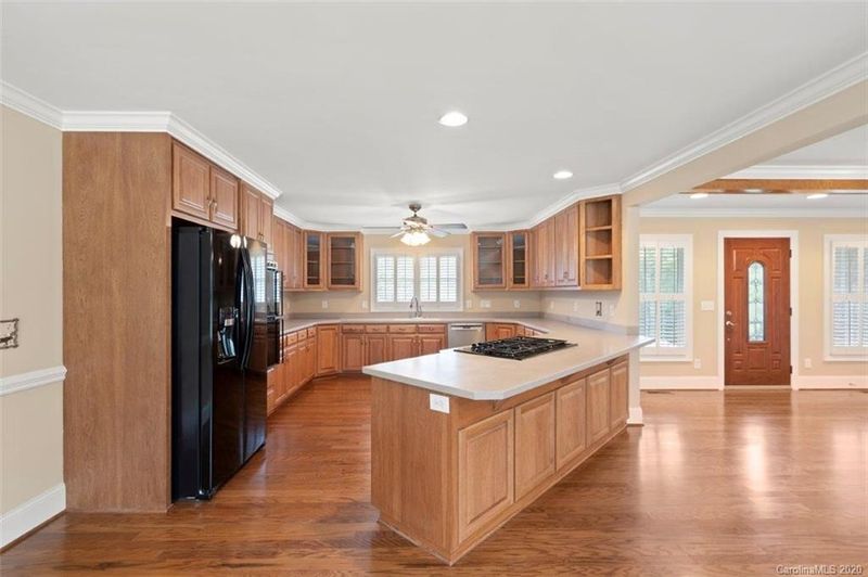 7660 Maple Bluff Ln, Concord, NC 28025