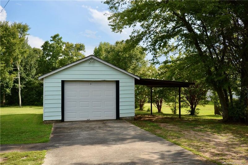 2957 Eva Dr, Concord, NC 28027