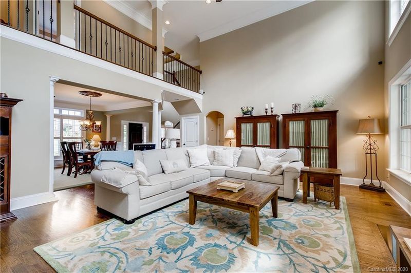 6228 Fox Chase Dr, Davidson, NC 28036