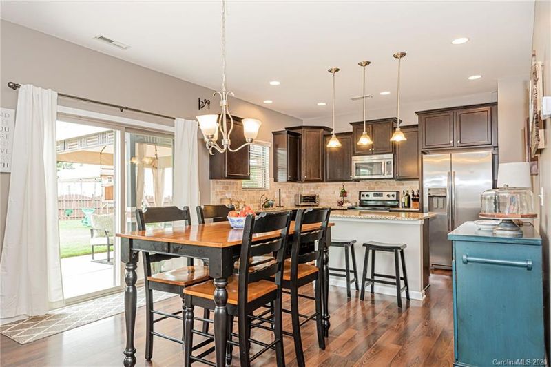 1404 Afternoon Sun Rd, Matthews, NC 28104