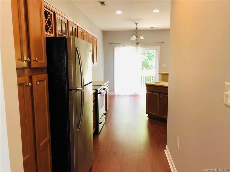 405 Doughton Ln, Charlotte, NC 28217