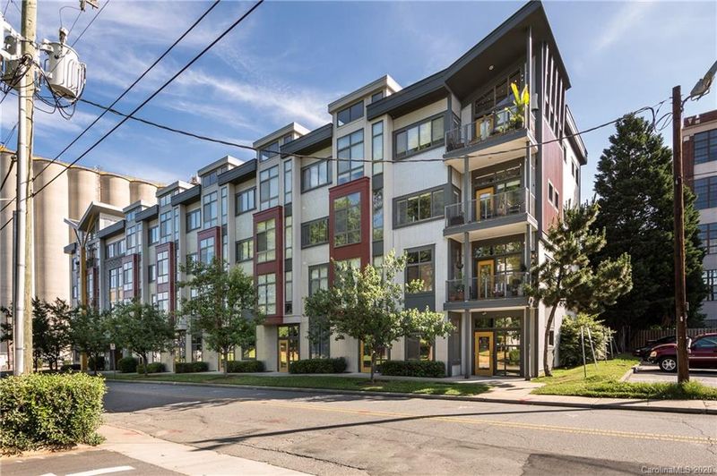 514 W 10th St #301, Charlotte, NC 28202