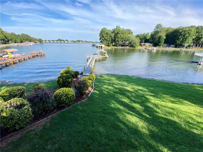 3972 Lake Shore Rd, Denver, NC 28037