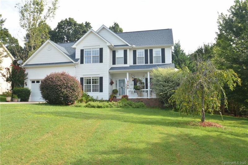 6218 Neptune Dr, Denver, NC 28037