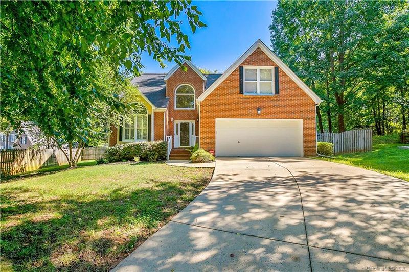 9005 Mapledale Ct, Cornelius, NC 28031
