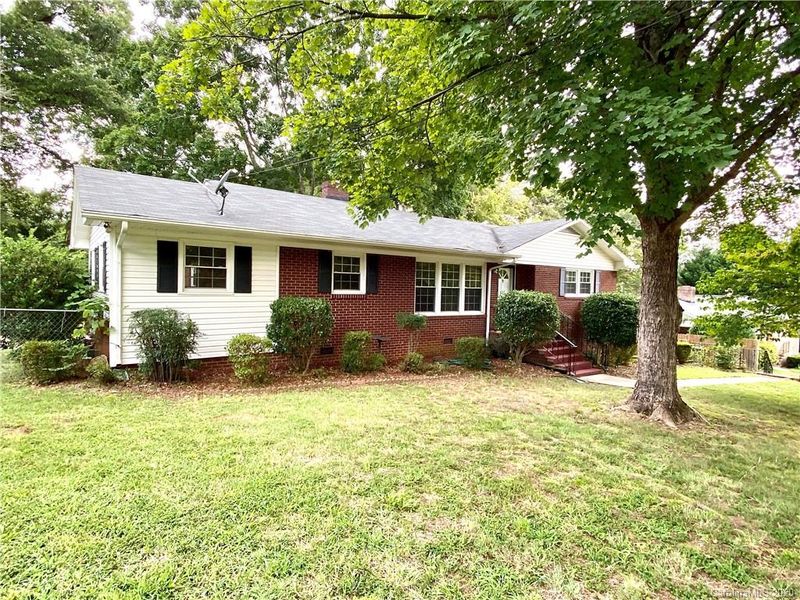 627 Greenbriar Ave, Rock Hill, SC 29730