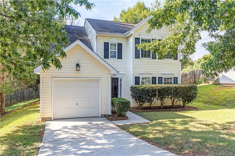 1258 Winding Path Rd, Lake Wylie, SC 29710