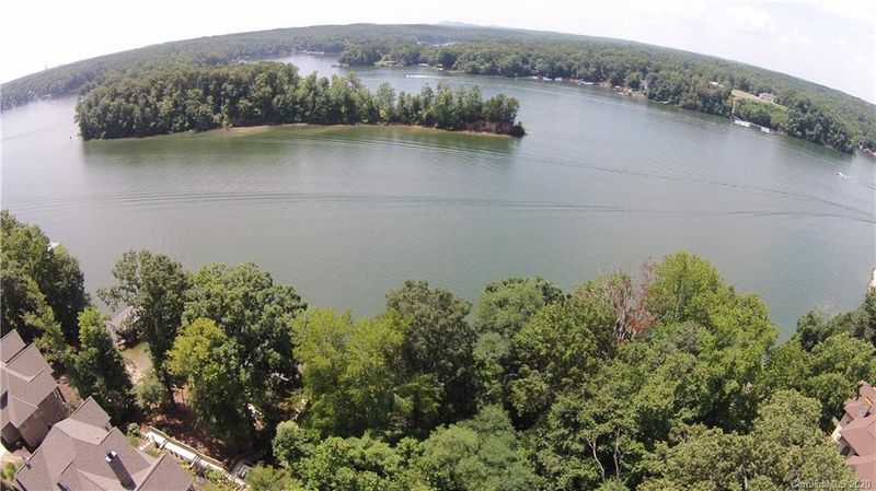310 Windemere Isle Rd, Statesville, NC 28677