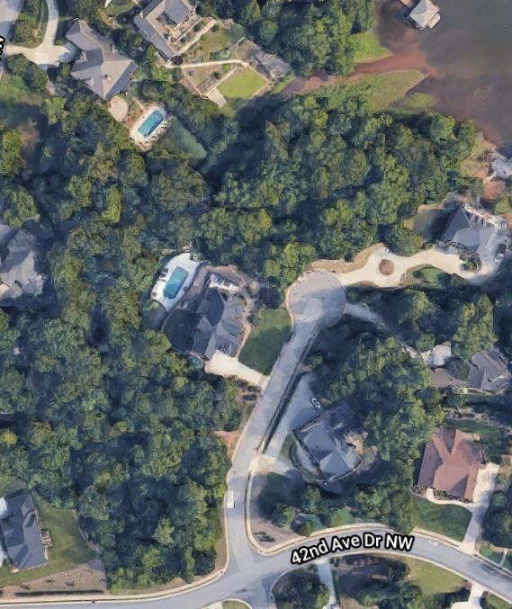 166 42nd Avenue Dr NW, Hickory, NC 28601