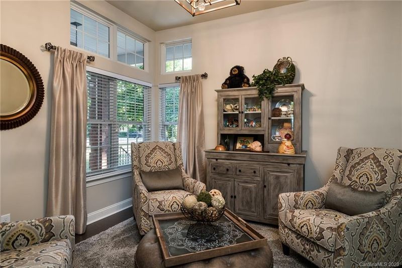 21423 John Pines Dr, Cornelius, NC 28031