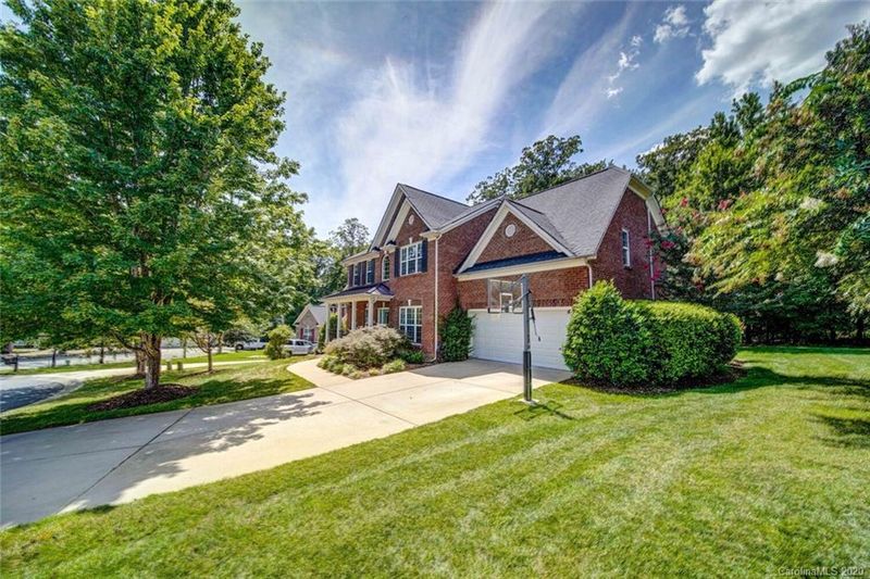 1002 Kwanzan Ct, Indian Trail, NC 28079