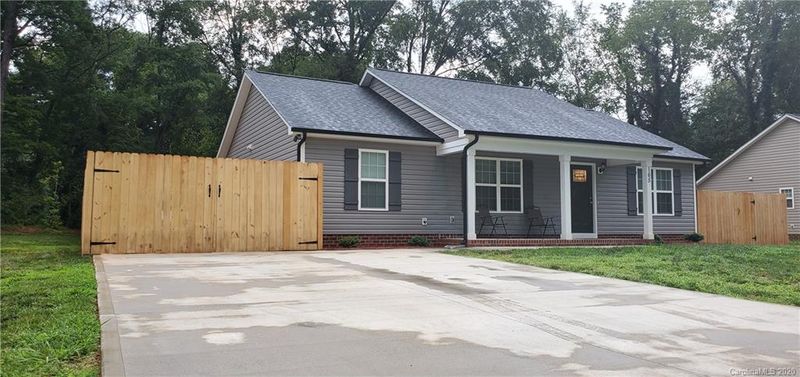 165 Crescent St, Kannapolis, NC 28081