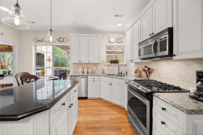 6526 Kentdale Ct, Charlotte, NC 28270