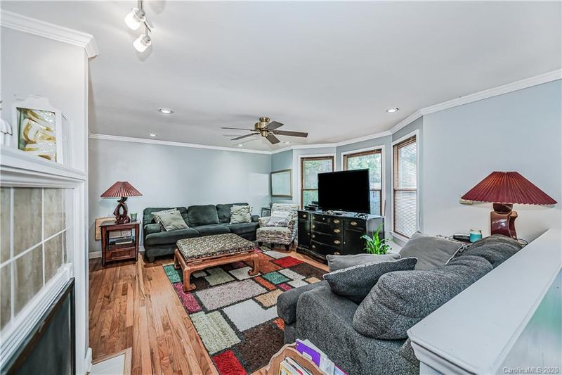 8024 Mahogany Dr, Charlotte, NC 28227