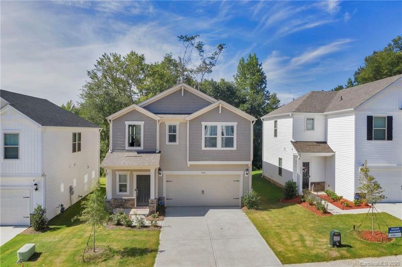 7030 Saltpeter St, Charlotte, NC 28215