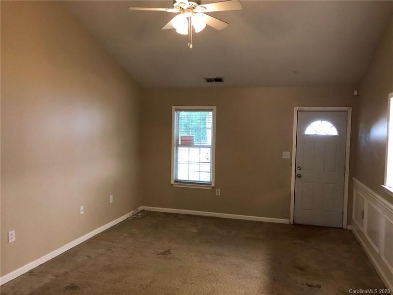 5303 Collins St, Charlotte, NC 28269
