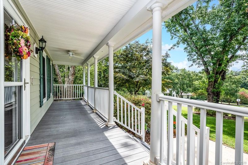 2001 Charden Rd, Davidson, NC 28036
