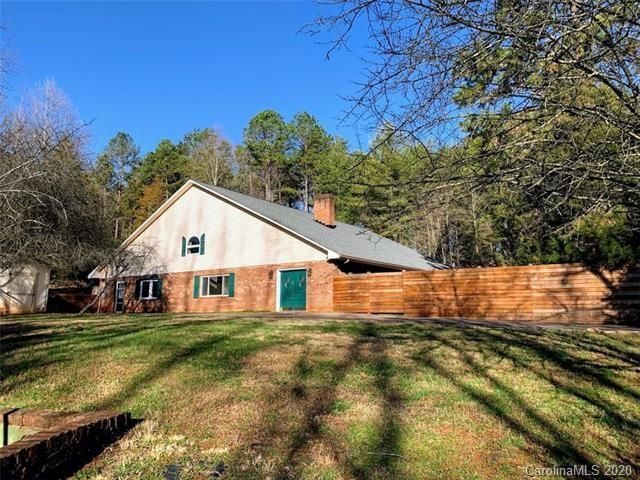 4699 Lakeside Dr, Claremont, NC 28610