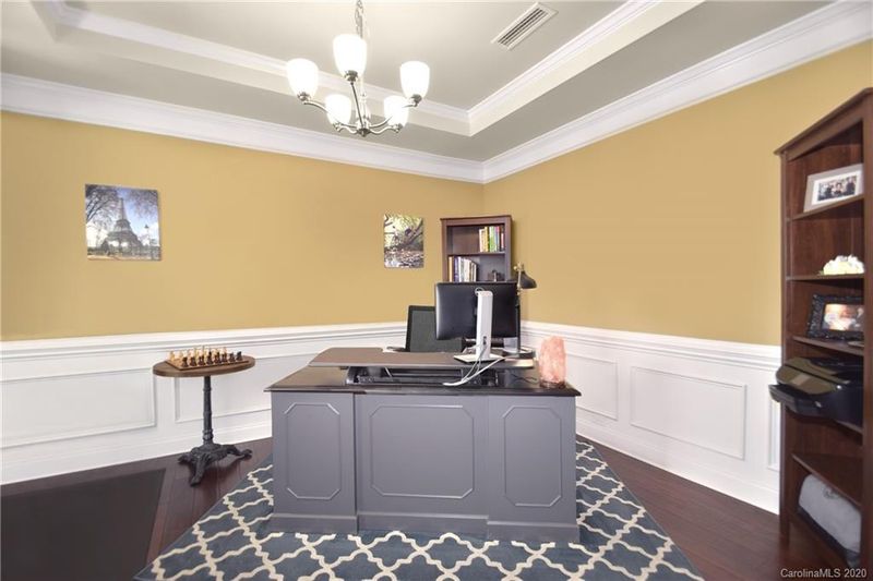 3411 Streamside Dr, Davidson, NC 28036