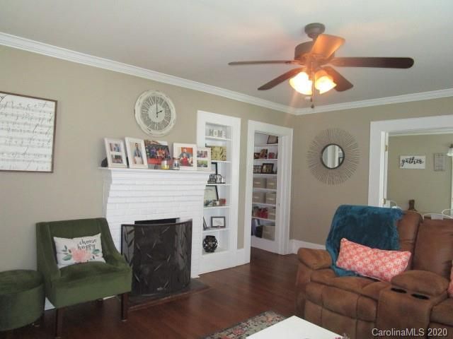 1101 E Broad St, Statesville, NC 28677